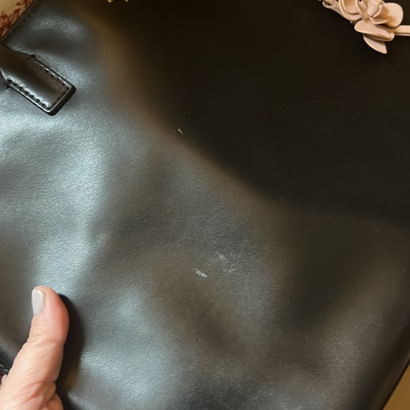 Authentic Kate Spade - Picture 3 of 8